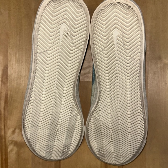 Nike SB Blazer Court Mid PRM Barely Green/Boarder Blue Size 9.5 - Picture 8 of 8